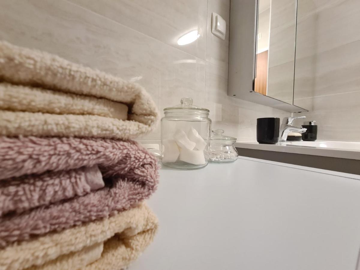Apartment Magnolia Petrcane Bagian luar foto