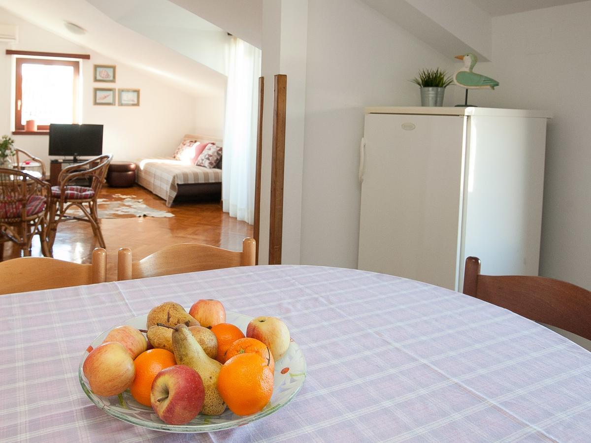 Apartment Magnolia Petrcane Bagian luar foto