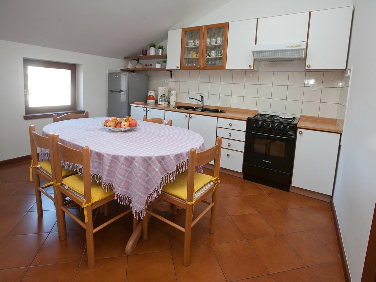 Apartment Magnolia Petrcane Bagian luar foto